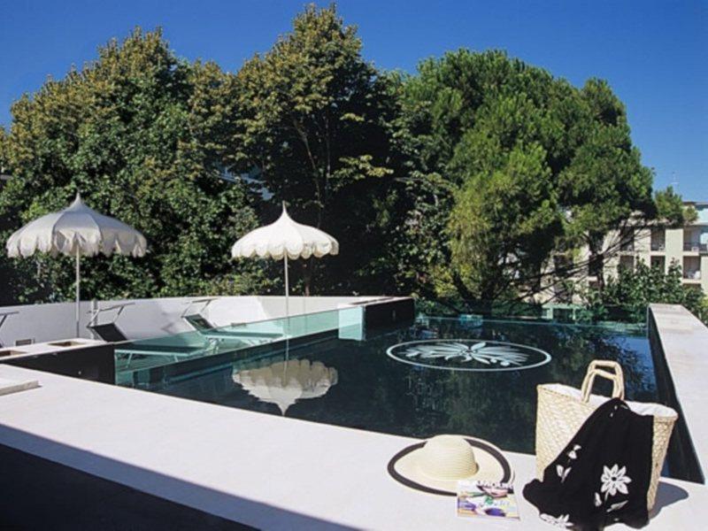 M Glamour Hotel Gabicce Mare Eksteriør bilde